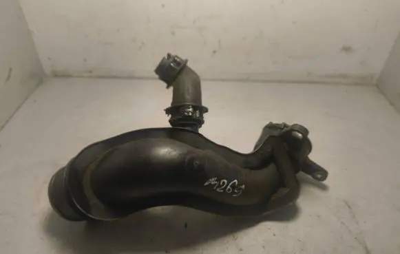 Air intake hose/pipe
