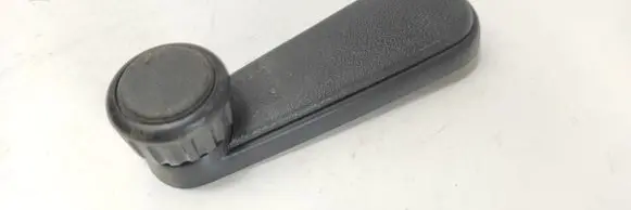 Volkswagen Jetta II Rear door window winding handle 191837579