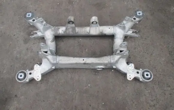 BMW 5 E60 E61 Rear subframe 1001201139 2135841200 45002001002213