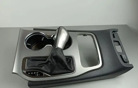 Jeep Grand Cherokee Gear shifter surround trim plastic 5VK201CCAG