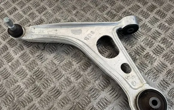 Nissan Qashqai J12 Front control arm