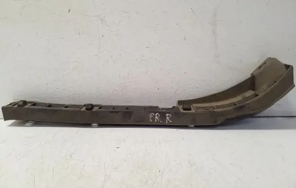Front bumper mounting bracket