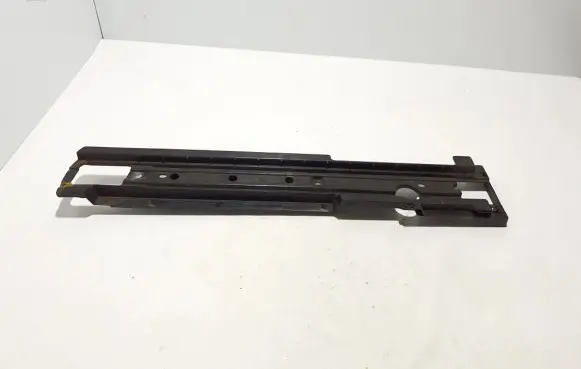 Volkswagen Touareg II Other trunk/boot trim element 7P6863559A