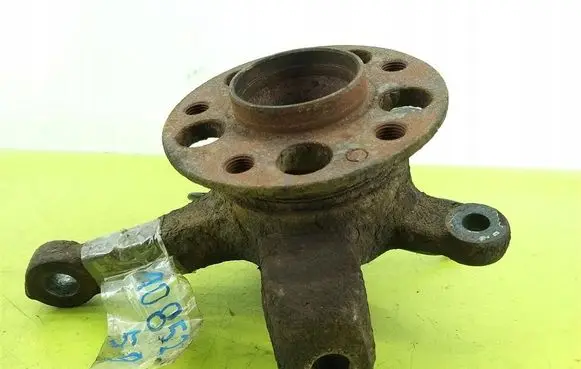 Mercedes-Benz A W169 Front wheel hub spindle knuckle 