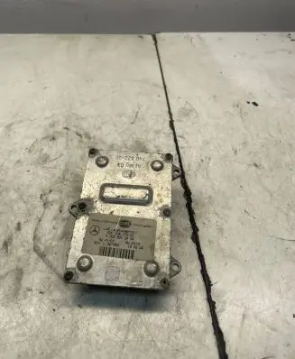 Mercedes-Benz Sprinter W906 Headlight ballast module Xenon A0028202426 5DF00827900 00779074