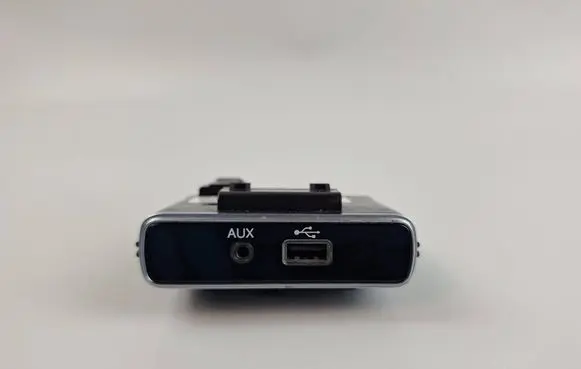 Fiat 500L USB socket connector 07356707570