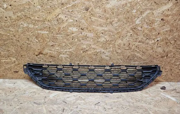 Citroen C3 Front bumper lower grill 98023502677