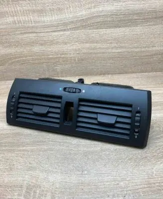 BMW X3 E83 Dash center air vent grill 3400074