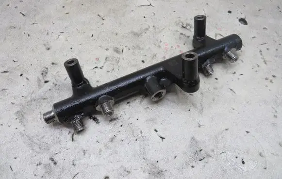 Ford Kuga II Fuel main line pipe GMAUTO4574097