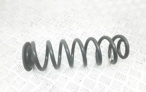 Volkswagen PASSAT B8 Rear coil spring 5Q0511115