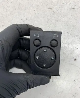 Audi A6 S6 C4 4A Wing mirror switch 4A0959565 03838201