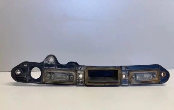 Volkswagen PASSAT B6 Trunk door license plate light bar 