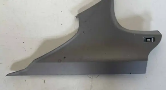 BMW 3 E90 E91 (C) pillar trim 7249660 52107010