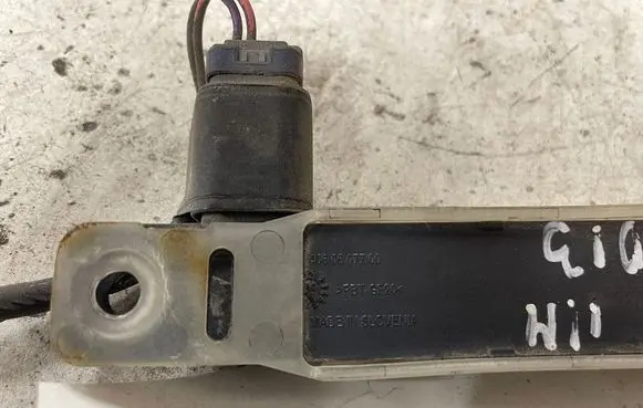 Mazda 6 Aerial antenna amplifier 4060607700 G33C676N0