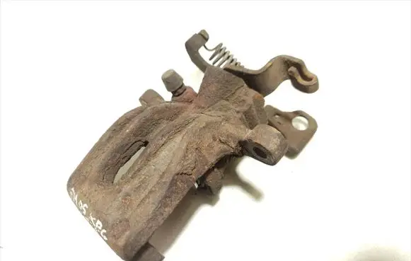 Ford Mondeo Mk III Rear brake caliper