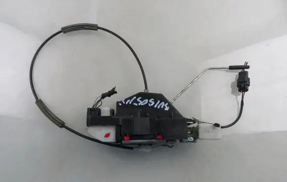 Volkswagen Fox Front door lock