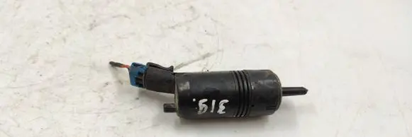 Cadillac CTS Windscreen/windshield washer pump 24022796