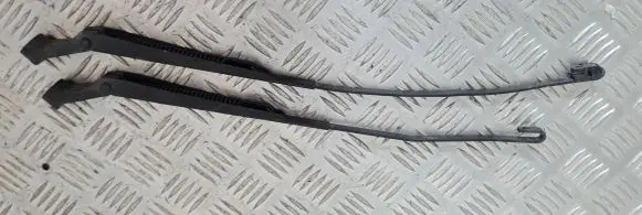 Suzuki Jimny Front wiper blade arm