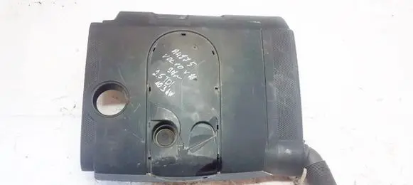 Volkswagen Golf V Engine cover (trim) 03c129607n 4608385916