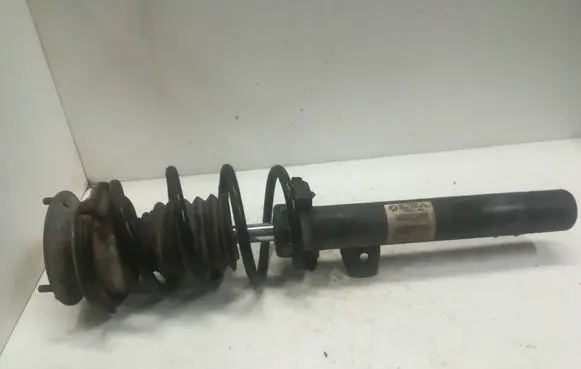 BMW 1 E81 E87 Front shock absorber with coil spring 6786019
