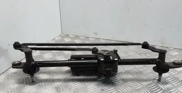 KIA Sportage Front wiper linkage and motor