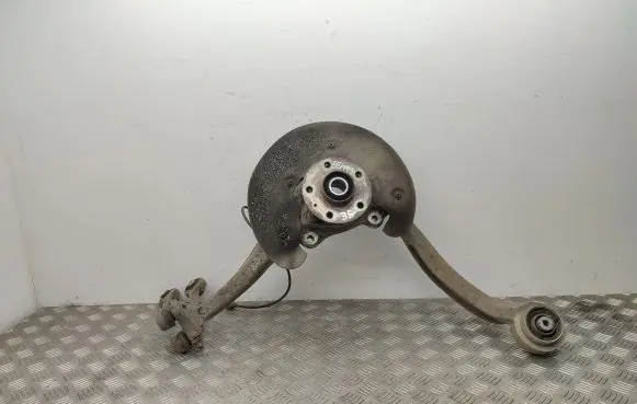 Audi A6 C7 Front wheel hub
