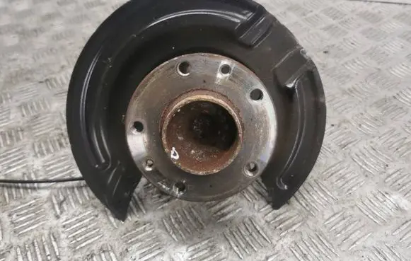 Nissan Juke II F16 Rear wheel hub