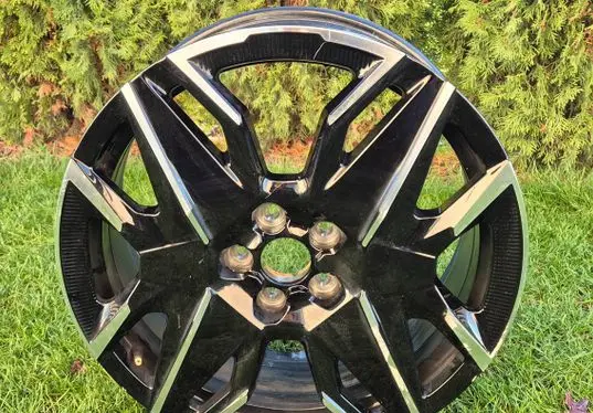 Peugeot 3008 III R19 alloy rim 9842668980