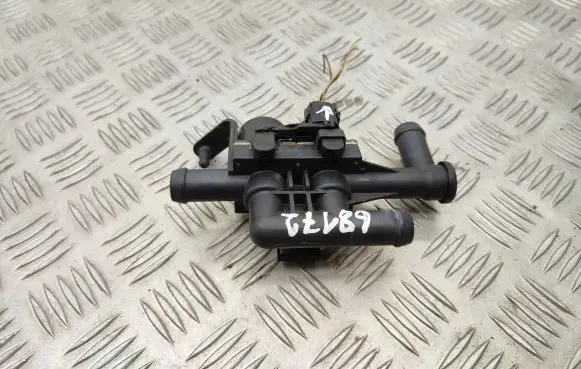 BMW 5 F10 F11 Coolant heater control valve 911916404 110210