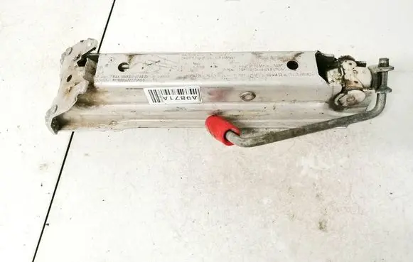 Audi A4 S4 B5 8D Lift Jack 8D0011031C