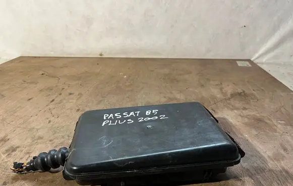 Volkswagen PASSAT B5.5 Fuse box set