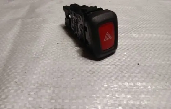 Nissan Almera Tino Hazard light switch 06016 NILES06016