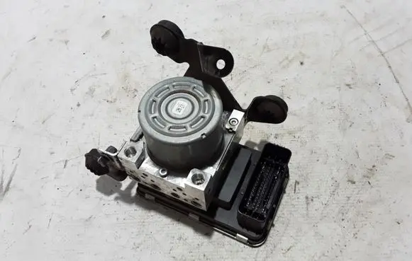 Volvo S90, V90 ABS Pump 31680102