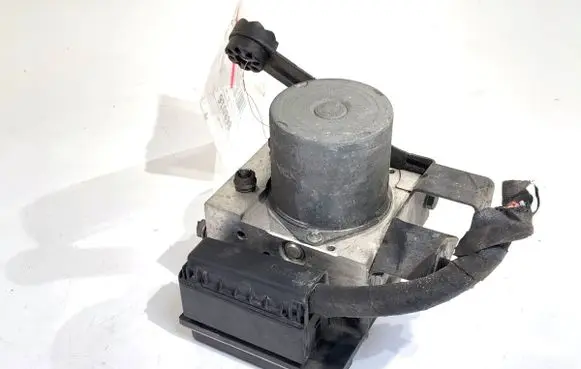 BMW 5 E60 E61 ABS Pump 6758743