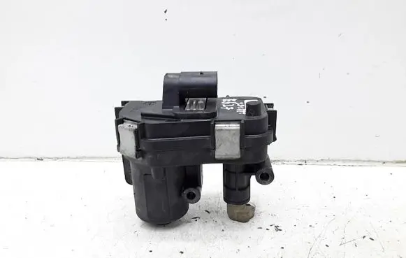 Opel Insignia A Intake manifold valve actuator/motor TMS2