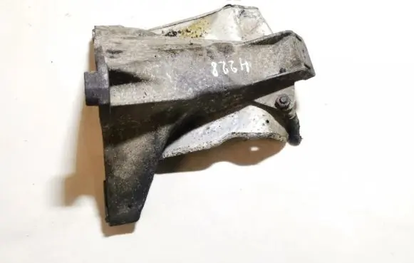 Audi A4 S4 B5 8D Engine mounting bracket