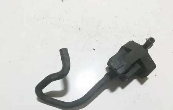 Jaguar XF Turbo solenoid valve 72268727 14t256