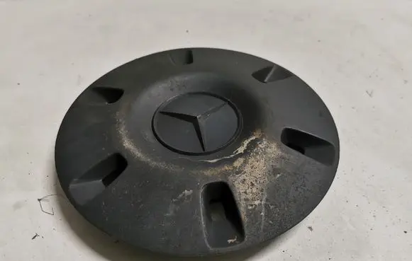 Mercedes-Benz Sprinter W906 R16 wheel hub/cap/trim A9064010025