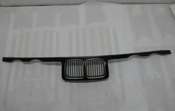 BMW 5 E34 Front grill 1973825
