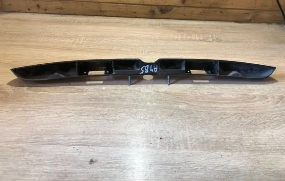 Audi A4 S4 B5 8D Trunk door license plate light bar 8D5827576B