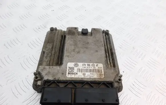 Volkswagen Crafter Engine control unit/module ECU 074906032AF 1039S16765 0281013699