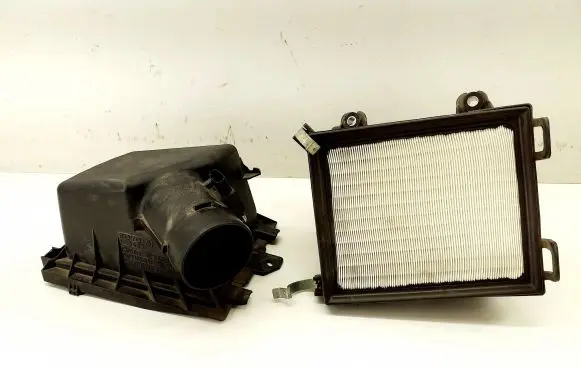 Toyota RAV 4 (XA50) Air filter box 1770136250 HC1781237030