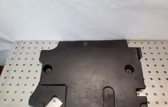 Toyota RAV 4 (XA20) Engine cover (trim)