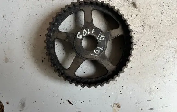 Volkswagen Golf IV Camshaft pulley/ VANOS 038109111A