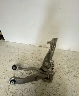 Mercedes-Benz E W214 Front wheel hub spindle knuckle