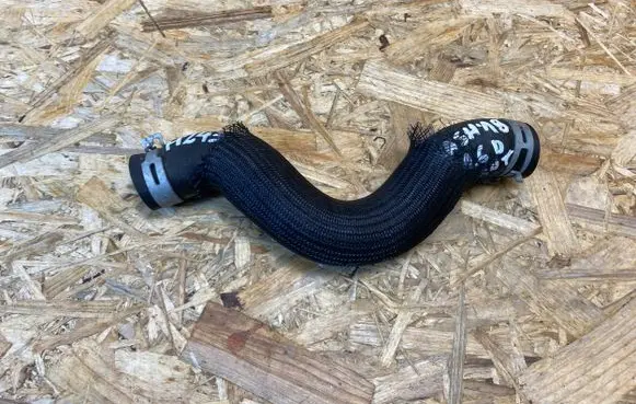 Nissan Qashqai Engine coolant pipe/hose