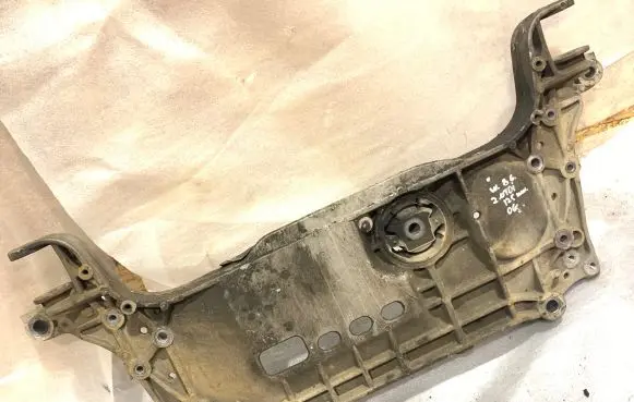 Volkswagen PASSAT B6 Front subframe 3C01993691 575273