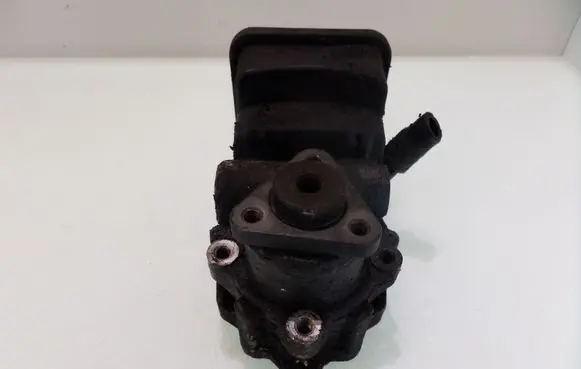 BMW 3 E46 Power steering pump 91208
