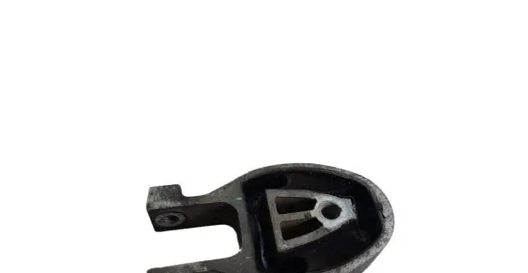 Volkswagen Touran II Engine mount bracket 3120