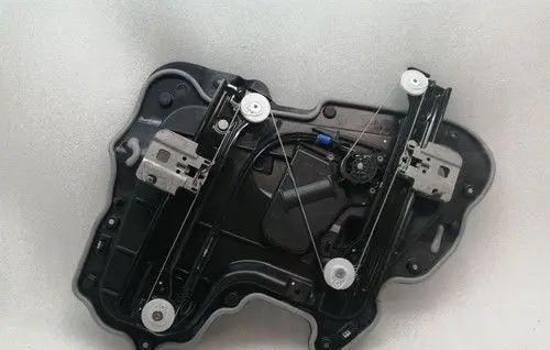 Tesla Model Y Rear door manual window regulator 161644499A